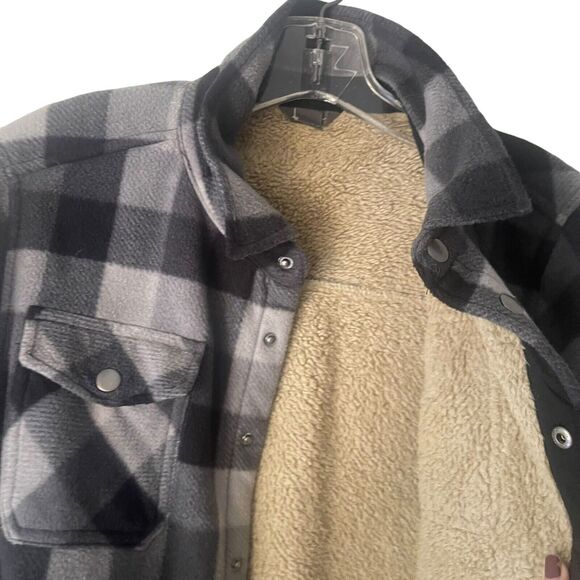 Eddie Bauer Boys Large Grey Black Plaid Fleece Lined Button Up Sweater Shacket - Picture 6 of 10